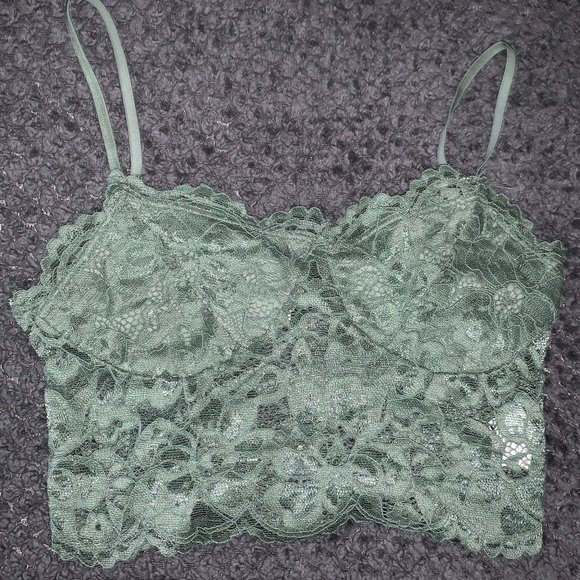 Green Lace Crop Top - Picture 2 of 3